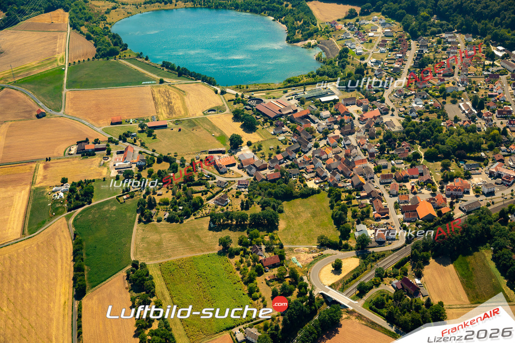 Das Luftbild der Stadt Neuental wurde 2022 vom Flugzeug heraus erstellt (keine Drohnen-Aufnahmen) Aufnahmehöhe ca.450 Meter- hohe Bildauflösung und Druck-Qualität. Garantiert!