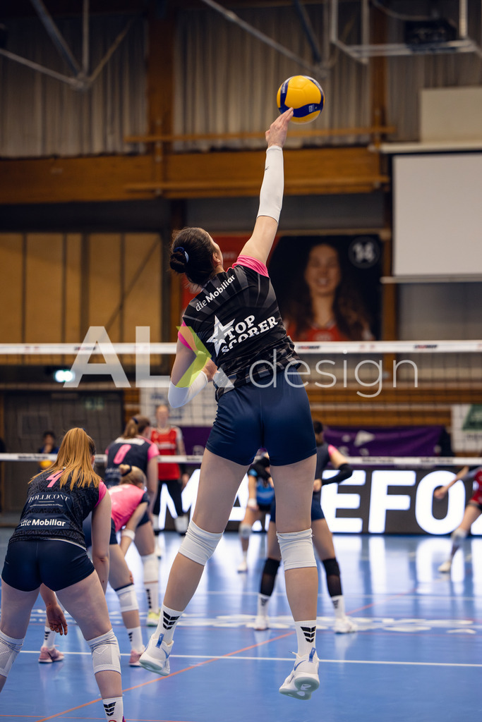 Volleyball I Frauen I Saison 2025-2026 I Volleyball NLA | Women I Round 14 I VC Kanti Schaffhausen - NLZ Volleyball Academy Zürich I 16.01.2026 | NLZ Volleyball Academy - 3 Marharyta Geiko (UKR) – Diagonalangriff - Realisiert mit Pictrs.com