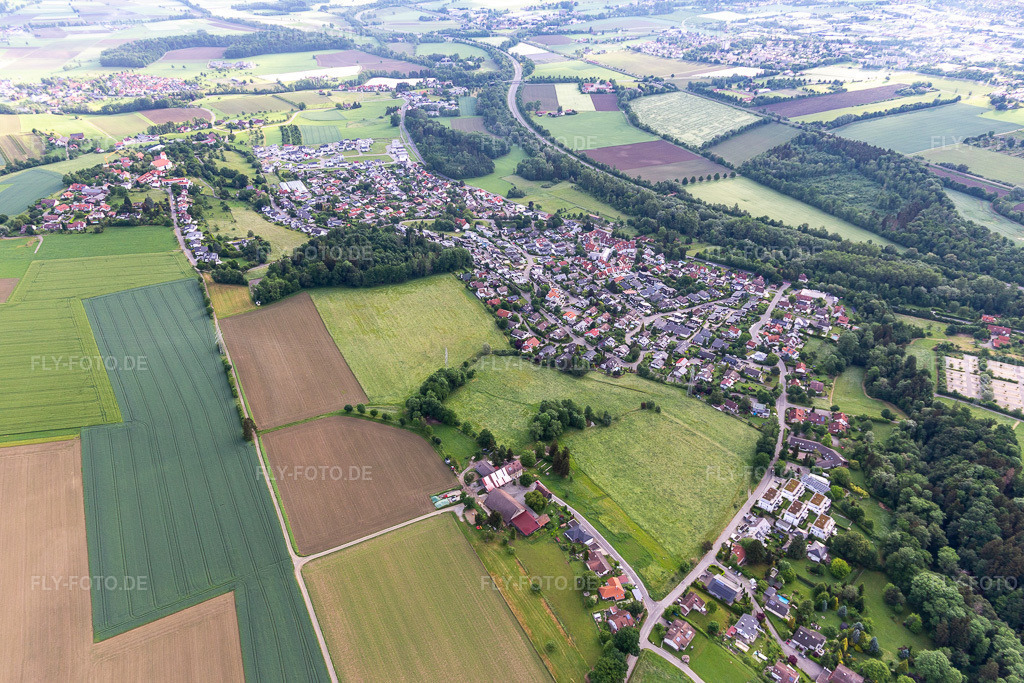 Luftbild: Berg bei Ravensburg im Ortsteil Berg bei Ravensburg in Berg im Bundesland Baden-Württemberg in Deutschland. – Foto: IMG_131922.jpg vom 26.05.2022 durch Werner Riehm/FLY-FOTO.de – Auflösung des Originals: 5472 x 3648 px – Gemeinde Berg&nbsp;|&nbsp;&nbsp;|&nbsp;&nbsp;