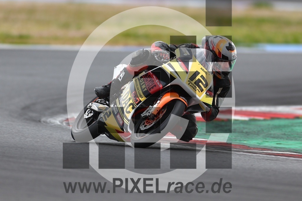 0012-20260331_00566 | Schöne Erinnerungen an spannende Momente - das festzuhalten ist unser Job. PIXELrace.de ist seit 2003 auf den Rennstrecken Europas unterwegs um die Action draußen beim Fahren und die wunderbare Stimmung imm Fahrerlager für euch einzufangen.