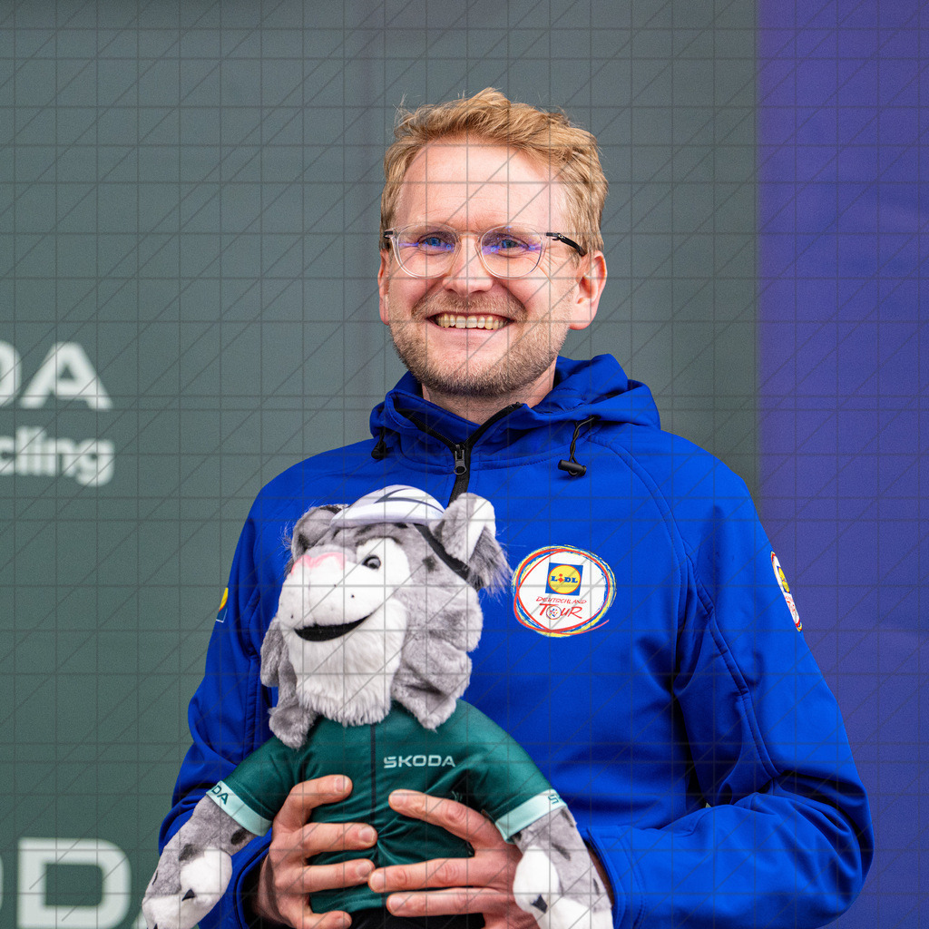 DeutschlandTour 2025 | Etappe 4 - Magedburg (Ziel) | //  24.08.25: DeutschlandTour 2025 | Etappe 4 - Magedburg (Ziel) / Magedburg / Deutschland  //   CREDIT:www.bullenfotos.de, Martin König, Hörner Weg 40, D-49078 Osnabrück, +4917663732967 // Nutzung und Weitergabe nur zu den vereinbarten Zwecken. Presseanfragen an Ersteller. Alle Rechte beim Ersteller. Honorierung nach MFM. - Realisiert mit Pictrs.com