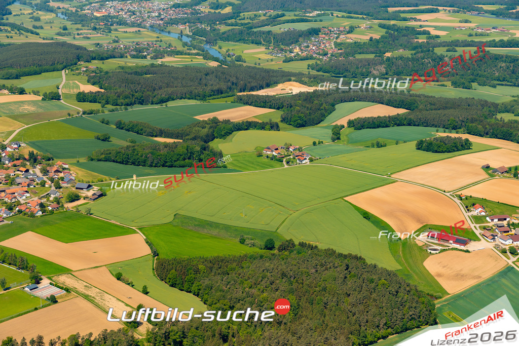 Das Luftbild zeigt : Krügling Zell - Die Luftaufnahme wurde 2024 vom UL-Flugzeug aus erstellt ( keine Drohne ) - Hochauflösende Luftaufnahme - Für grossformatige Ausdrucke geeignet. Die Geschenkidee !Mit Lizenz und Bildrechte bestellbar