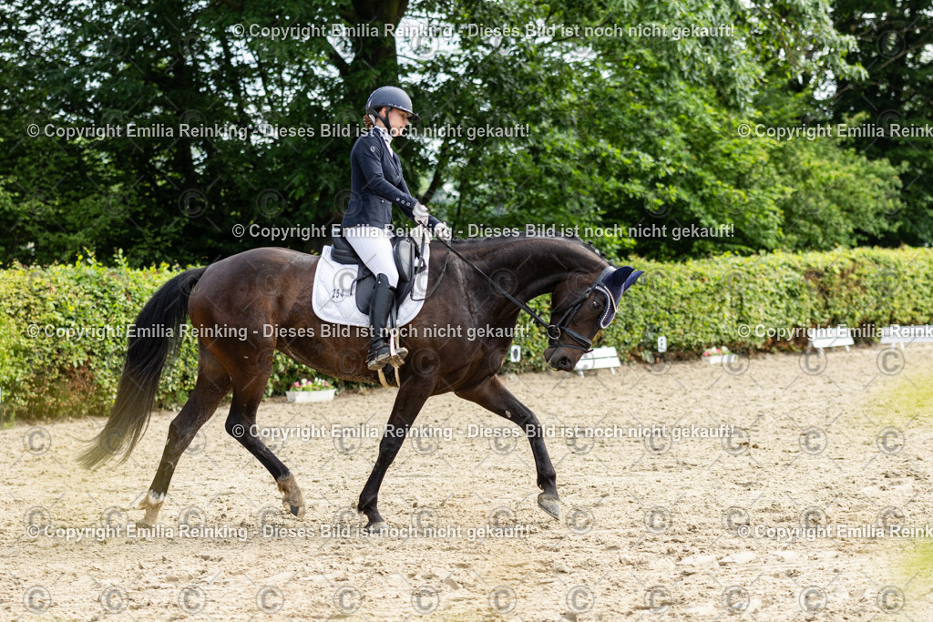 CL5A5427 | Emilia Reinking Fotografie - Realisiert mit Pictrs.com