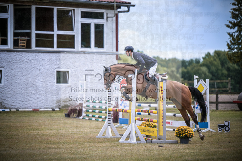 DOS_0359 | Entdecke hochwertige Reitturnierfotos von Foto Oger. Professionell, emotional und authentisch – jetzt Lieblingsmomente im Shop bestellen.Deutschlandweite Turnierfotografie. - Realisiert mit Pictrs.com
