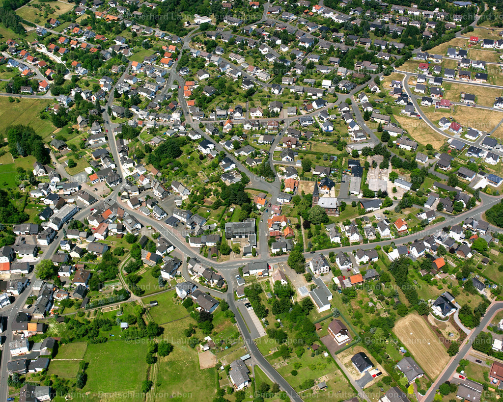 2610687 | FLEISBACH 09.06.2006 Stadtansicht des Innenstadtbereiches  in Fleisbach im Bundesland Hessen, Deutschland // City view on down town  in Fleisbach in the state Hesse, Germany Foto: Gerhard Launer