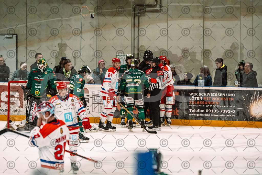 Alligators_vs_Peiting_04_10_2026-43 | Die Fotogalerie von Daddel: professionelle Bilder von Sport, Events und Unternehmen aus Franken. Jetzt Galerien durchstöbern und Lieblingsfotos bestellen. - Realisiert mit Pictrs.com