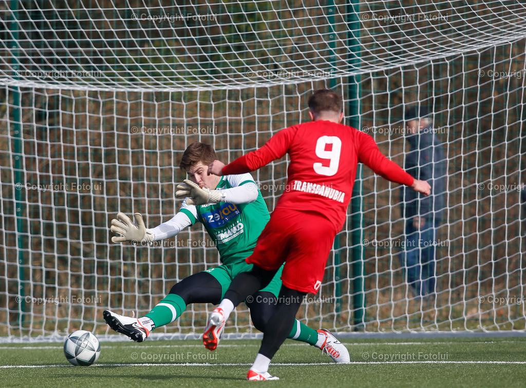 A_LUI_24022024_13 | SPORT,FUSSBALL,TESTSPIEL ASKOE OEDT-SV ZEBAU BAD ISCHL 24.02.2024 IM BILD:MANUEL SCHMIDL  (OEDT1B)- TORHUETER ALEXANDER PREYHAUPT   (BADISCHL) FOTO:FOTOLUI