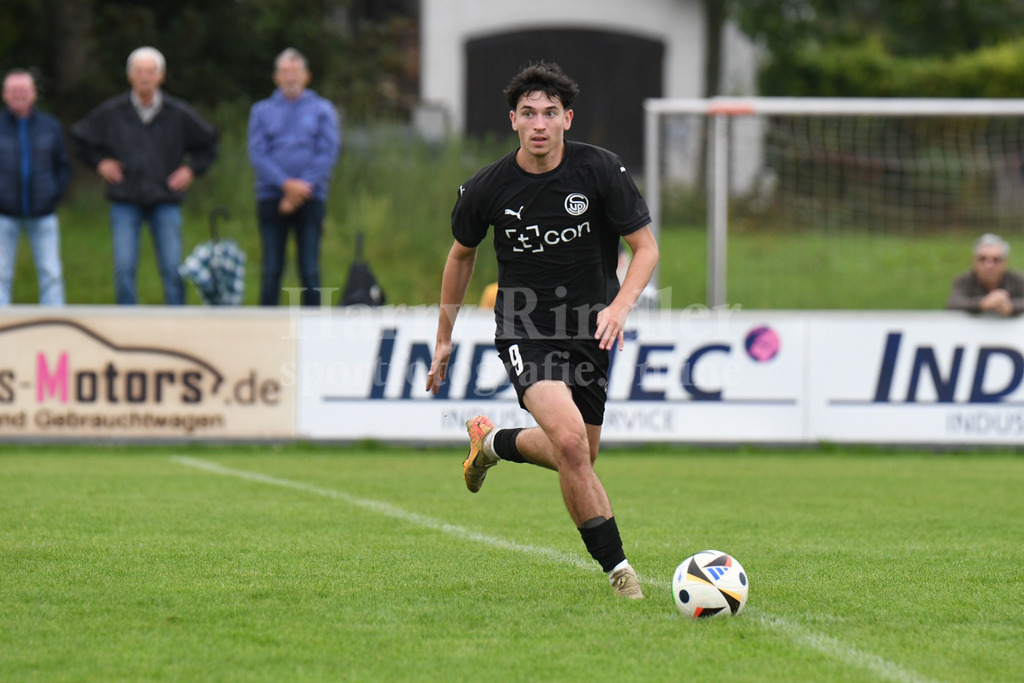 SpVgg Plattling : FC Ergolding | Andreas Brandl (SpVgg Plattling) - Realisiert mit Pictrs.com