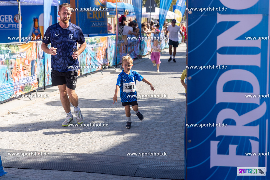 VJ__2963 | Stadtlauf Erding 2025 #stadtlauferding #erdingstadtlauf #stadtlauf_erding #laufmotivation #trisporterding #yourpictrs #sportshot_your_pictrs
