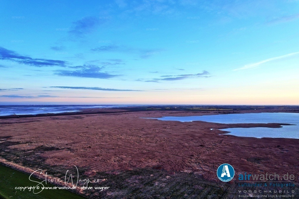 Luftbilder Hattstedtermarsch | Luftbilder, Nordsee, Nordfriesland, Hattstedtermarsch, Deichweg, Ripplingweg, Seedeichgraben, Holmersee, Husumer Bucht