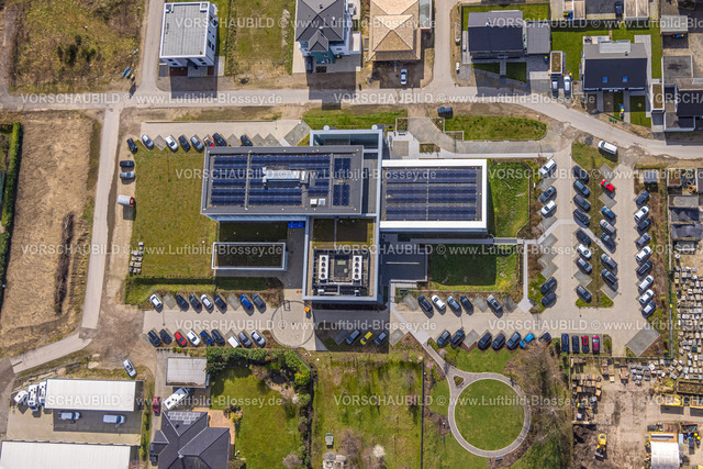 Voerde240309785 | Luftbild, Neubau VORUM - Verwaltung Volksbank Rhein Lippe Gebäude mit Solardach, Raiffeisenstraße, Friedrichsfeld, Voerde, Nordrhein-Westfalen, Deutschland