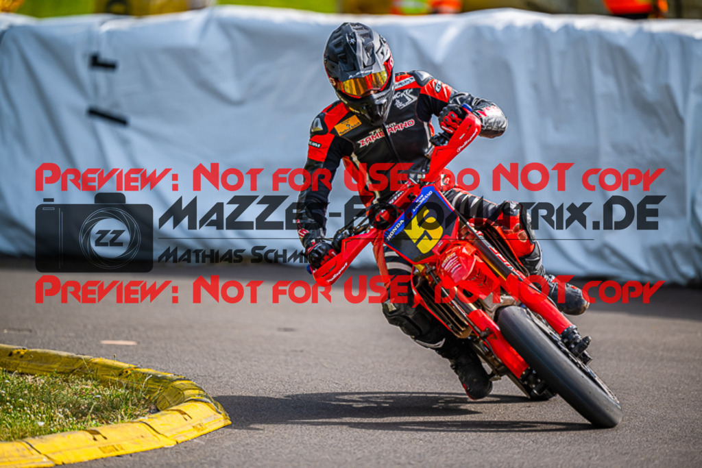 MaZZes_FotoMatrix_220618_7226 | S2