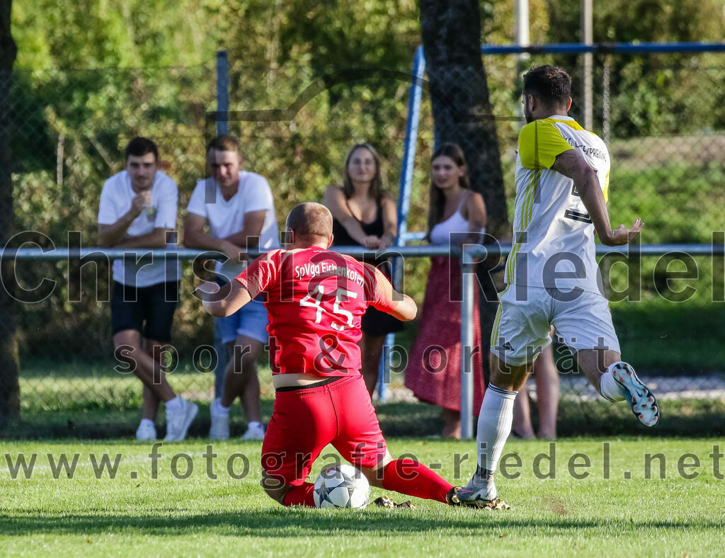 2023-08-18_048_SpVgg_Eichenkofen_gegen_FC_Langenpreising | Erding, Deutschland, 18.08.2023:
Fußball, A-Klasse 2023 / 2024, 3. Spieltag, SpVgg Eichenkofen gegen FC Langenpreising, Endergebnis: 0:2

Marcel Mundigl (SpVgg Eichenkofen, #45), Patrick Listl (SpVgg Langenpreising, #9)

Foto: Christian Riedel / fotografie-riedel.net