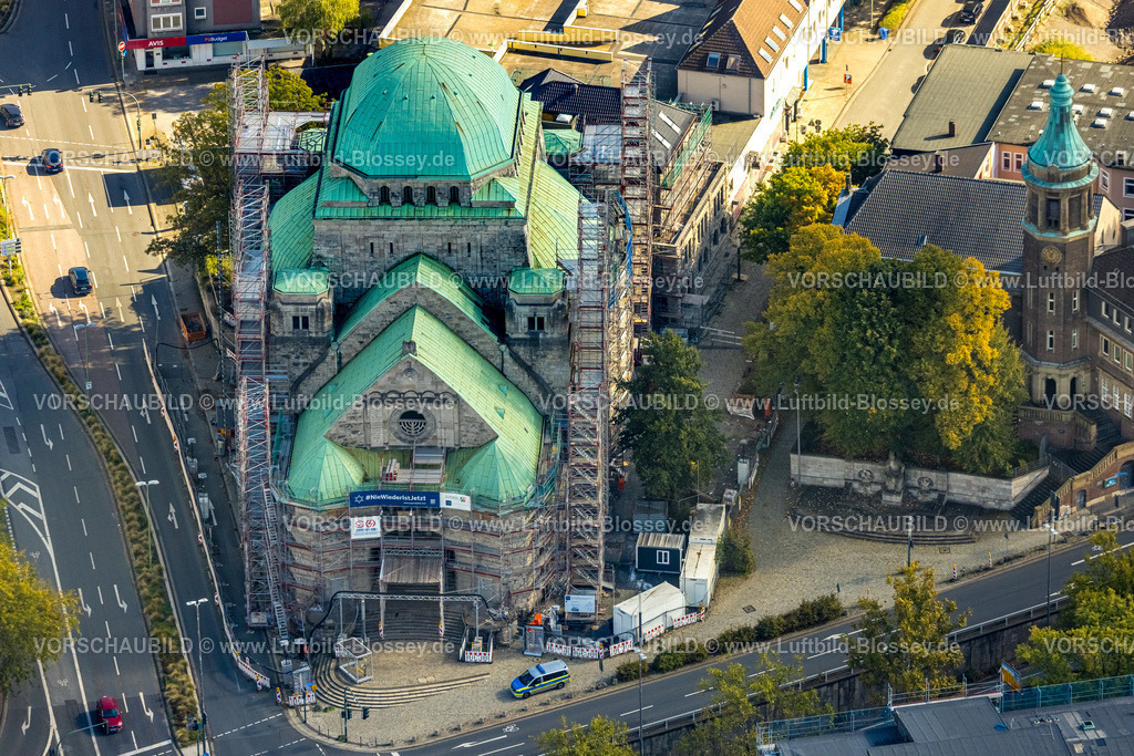 Essen241001028 | Luftbild, Andachtsstätte Alte Synagoge, Kulturzentrum zur jüdischen Geschichte, Gebäude mit Dachsanierung und Fassadensanierung, Edmund-Körner-Platz, Stadtkern, Essen, Ruhrgebiet, Nordrhein-Westfalen, Deutschland