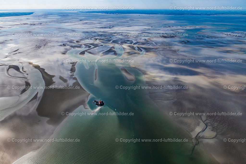 Hohe_Weg_Leuchtturm_Wattenmeer_Aussenweser_ELS_2555140918 | BUTJADINGEN 14.09.2018 Wattenmeer der Nordsee- Küste in Butjadingen im Bundesland Niedersachsen, Deutschland. // Wadden Sea of North Sea Coast in Butjadingen in the state Lower Saxony, Germany. Foto: Martin Elsen
