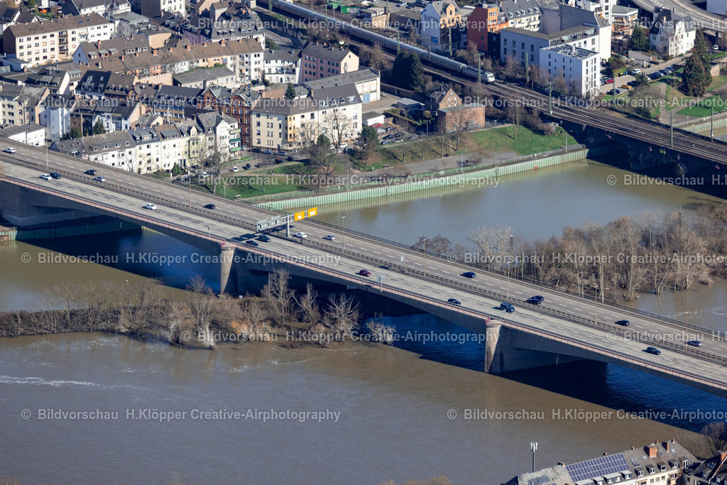 Luftbilder Koblenz-9938 | Luftbildfotografie Fluß - Brückenbauwerk zur Überquerung der " Mosel " an der Straße Europabrücke in Koblenz im Bundesland Rheinland-Pfalz, Deutschland - Realisiert mit Pictrs.com