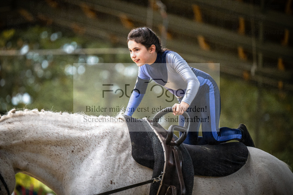 DOS_0073 | Entdecke hochwertige Reitturnierfotos von Foto Oger. Professionell, emotional und authentisch – jetzt Lieblingsmomente im Shop bestellen.Deutschlandweite Turnierfotografie. - Realisiert mit Pictrs.com