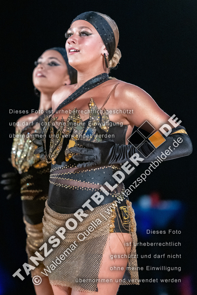 20250504-00177 | Hier finden Sie Tanz Bilder vom Latein und Standard Formationen tanzen. Sportbilder vom Tanzsport. Schöne Fotos und von Weltmeisterschaft, Europameisterschaft, Bundesliga, Regionalliga, Oberliga und Landesliga sowie von GOC Stuttgart, DanceComp, WM Bremen