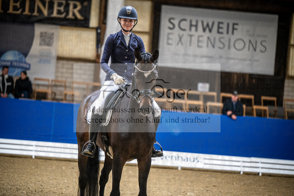 DOS_0052 | Entdecke hochwertige Reitturnierfotos von Foto Oger. Professionell, emotional und authentisch – jetzt Lieblingsmomente im Shop bestellen.Deutschlandweite Turnierfotografie. - Realisiert mit Pictrs.com