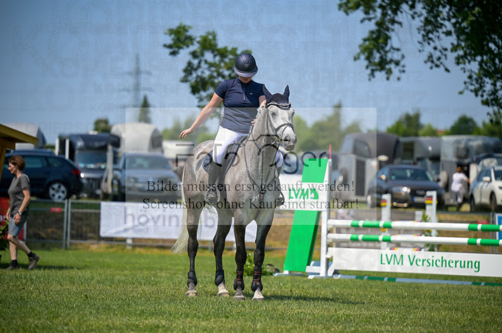 Reitturnier Voxtrup | Entdecke hochwertige Reitturnierfotos von Foto Oger. Professionell, emotional und authentisch – jetzt Lieblingsmomente im Shop bestellen.Deutschlandweite Turnierfotografie. - Realisiert mit Pictrs.com
