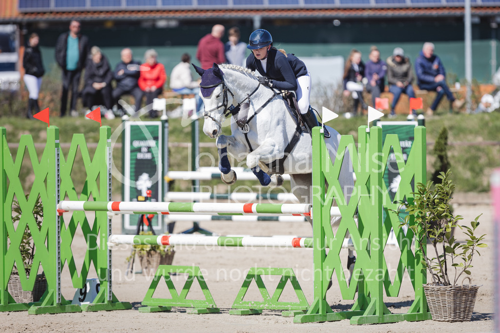 220416_4_L-Stil1-426 | Frühlingsfest der Pferde
Herford
16.April 2022
04/1 Stilspringprüfung Kl.L geschlossen 0-78 RLP