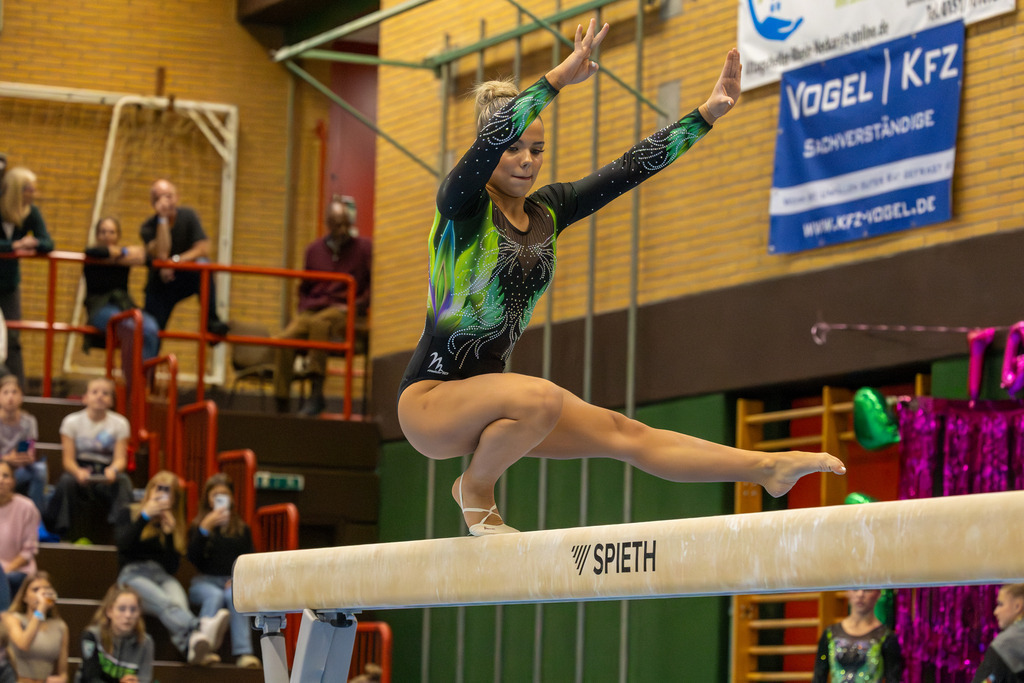 Deutsche Turnliga DTL (Bundesliga) der Frauen, 3. Wettkampftag 2025 in Ketsch***Samira Raffin (TSV Tittmoning-Chemnitz) am Schwebebalken | Deutsche Turnliga DTL (Bundesliga) der Frauen, 3. Wettkampftag 2025 in Ketsch***Samira Raffin (TSV Tittmoning-Chemnitz) am Schwebebalken - Realisiert mit Pictrs.com