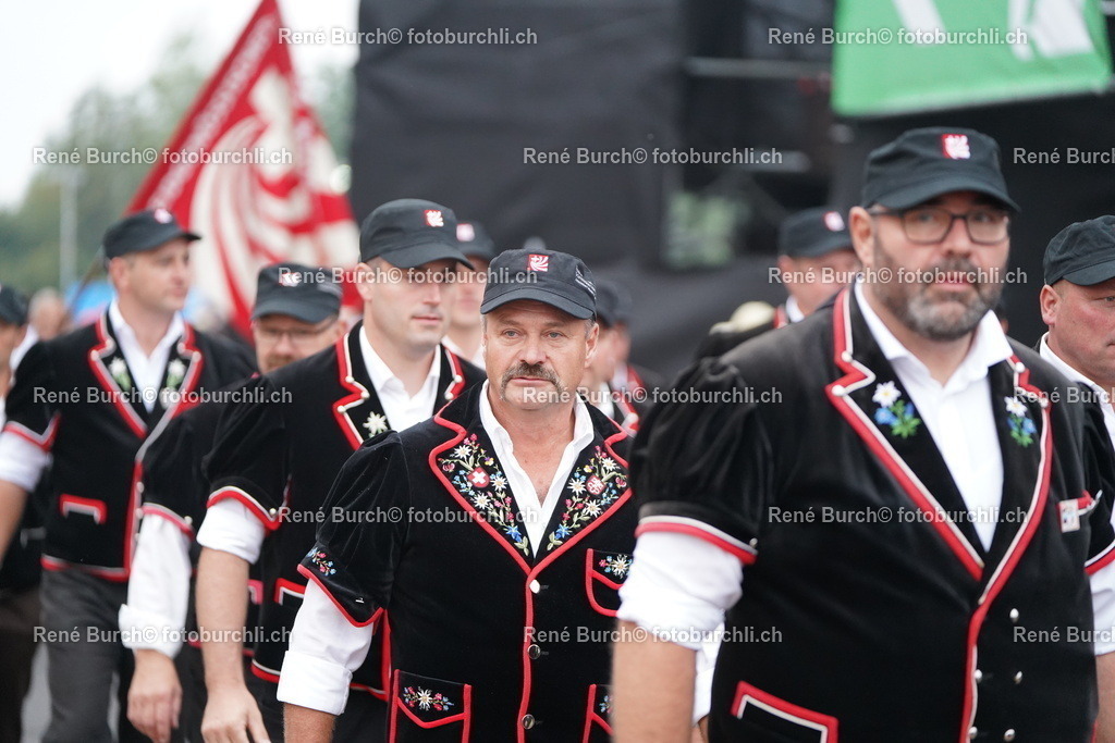30 | René Burch leidenschaftlicher Fotograf aus Kerns in Obwalden.  Hier finden sie Sport, Landschaft und Natur Fotografie.
 - Realisiert mit Pictrs.com