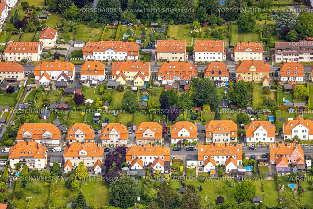Soest220600508 | Luftbild, Arbeitersiedlung zwischen Herenfridstraße und Meister-Conrad-Straße mit roten Dächern, Soest, Soester Boerde, Nordrhein-Westfalen, Deutschland