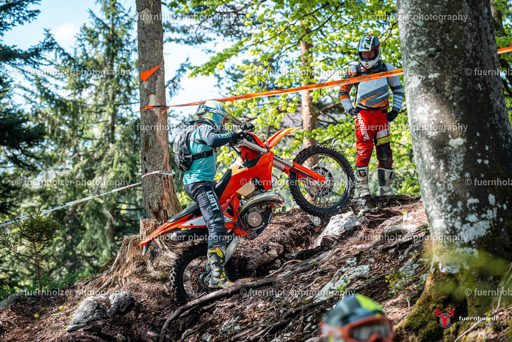 fuernholzer_250501-C2-153 | Fotografische Impressionen von der Red Stag Enduro Extreme by fuernholzer-photography.com. Endurosport in Österreich fotografisch festgehalten von fuernholzer. Auftragsfotografie für Private, Gewerbefotos und Industriefotografie. Eventfotografie, Sportfotografie und Motorsportfotografie. Anbieter von Fotoworkshops, Fototraining, fotografischen Vorträgen und Fotoseminaren.