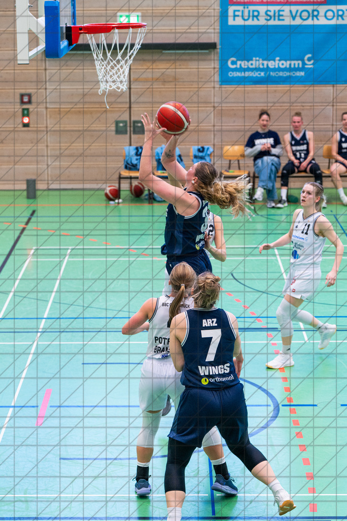 2. DBBL Nord 25/26 | Spieltag 23 | BBC Osnabrück vs. Wings Leverkusen | 22.03.26: 2. DBBL Nord 25/26 | Spieltag 23 | BBC Osnabrück vs. Wings Leverkusen / Osnabrück / Deutschland  //   CREDIT:www.bullenfotos.de, Martin König, Hörner Weg 40, D-49078 Osnabrück, +4917663732967 // Nutzung und Weitergabe nur zu den vereinbarten Zwecken. Presseanfragen an Ersteller. Alle Rechte beim Ersteller. Honorierung nach MFM. - Realisiert mit Pictrs.com