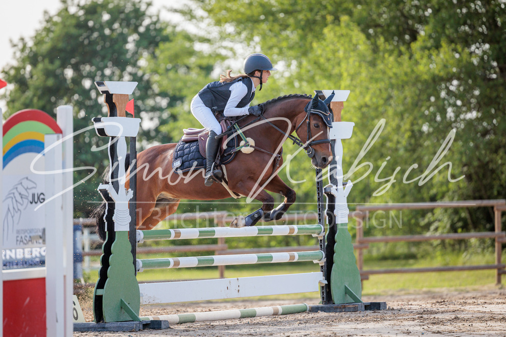 20260529-_3LI1162 | Tierfotografie Pferde, Hunde, Katzen, Haustiere.
Turnierfotografie Reitturniere, Reiten, Springreiten, Dressur in Hanau, dem Main-Kinzig-Kreis und dem Rhein-Main- Gebiet um Frankfurt