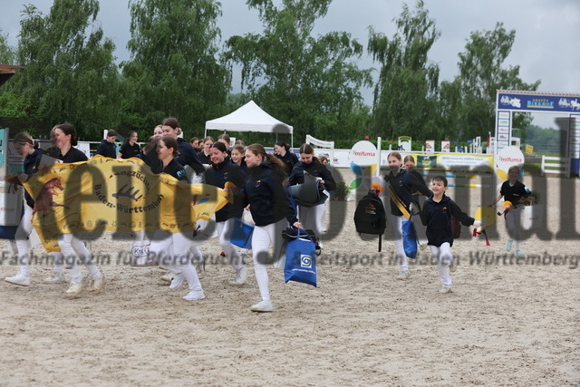 Birkhof_2025_BW-Meisterschaften_Jungzüchter (298) | Alle Fotos der Reiterjournal Fotografin Doris Matthaes im Reiterjournal Online-Fotoshop. - Realisiert mit Pictrs.com