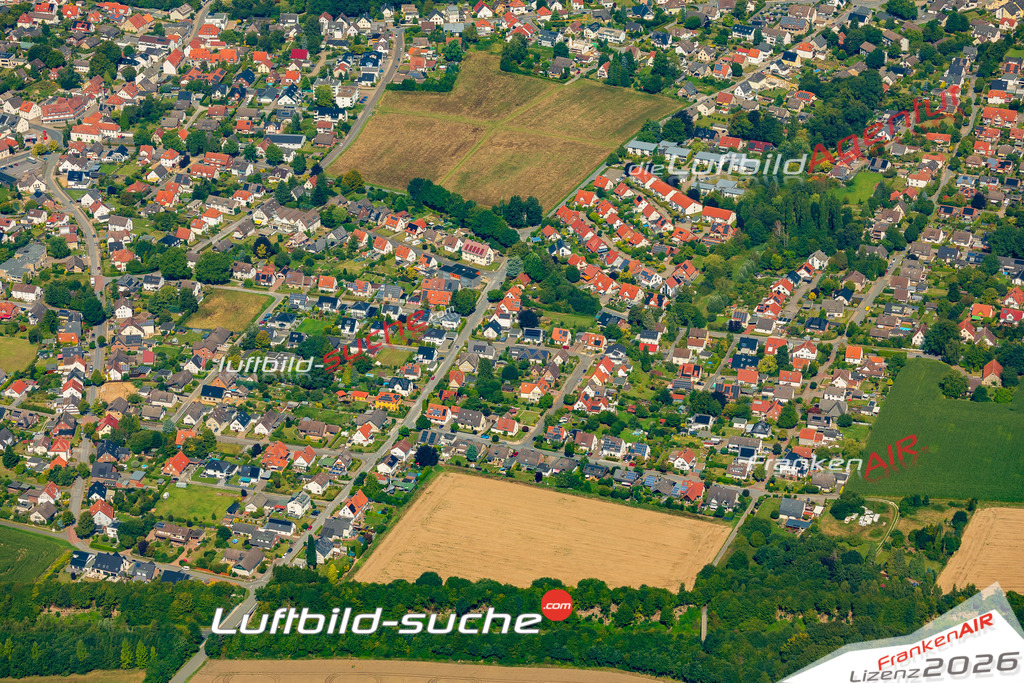 Luftbild Enger - Die Luftaufnahme wurde 2025 vom UL-Flugzeug heraus erstellt ( keine Drohne ) - Hochauflösende Luftaufnahme - für professionelle Ausdrucke geeignet. Die Geschenkidee !Hier alle&nbsp;Infos zur Lizenzierung der LuftaufnahmeWir fliegen auch dieses Jahr wieder in Ihre Region um Luftbilder zu erstellen.- Luftbild anfragen