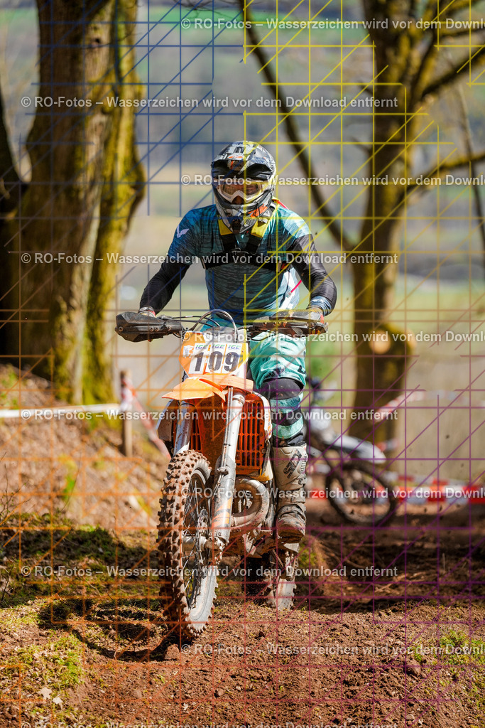 2 Lauf Mernes-1678 | Sportfotografie von RO-Fotos: Motorsport, Motocross, Enduro, Laufveranstaltungen und Triathlon. Professionelle Fotos von Sportlern und Events. - Realisiert mit Pictrs.com