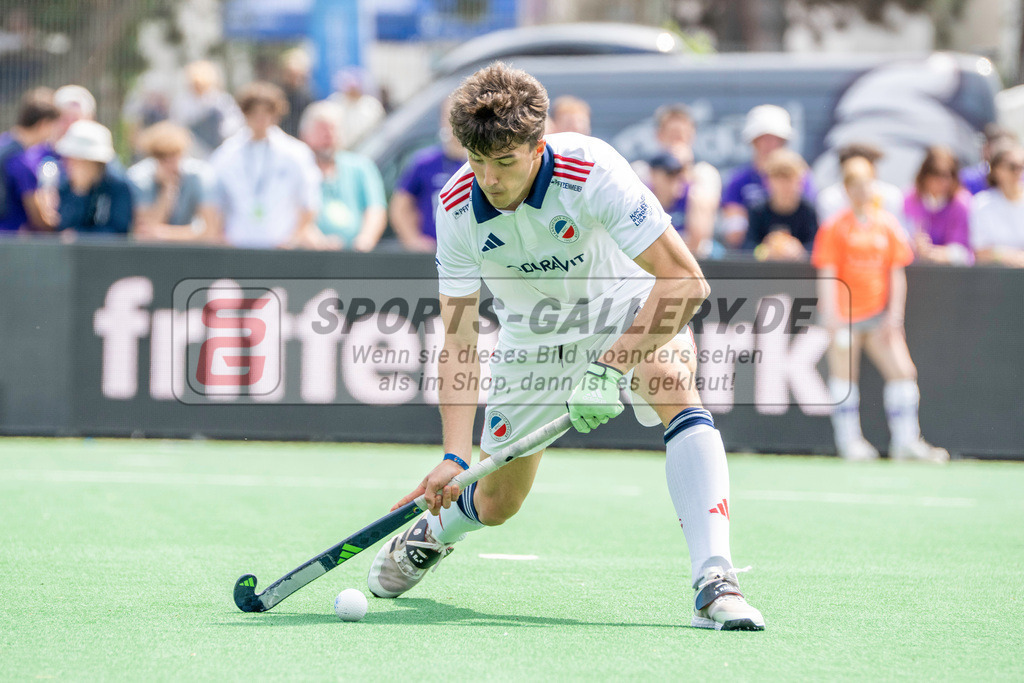 Final4_20240519-1424-0044 | Bonn, Deutschland, 19.05.2024:  in Aktion waehrend des Spiels der Deutsche Feldhockey-Meisterschaften 2024 zwischen Final 4 Herren Finale Mannheimer HC - Hamburger Polo Club im Bonner THV am 19.05.2024 in Bonn, Deutschland. (Foto von Stephan Fehrmann)

Bonn, Germany, 19.05.2024:  in action during the game of Deutsche Feldhockey-Meisterschaften 2024 between Final 4 Herren Finale Mannheimer HC - Hamburger Polo Club in Bonner THV at 19.05.2024 in Bonn, Deutschland. (Foto from Stephan Fehrmann)