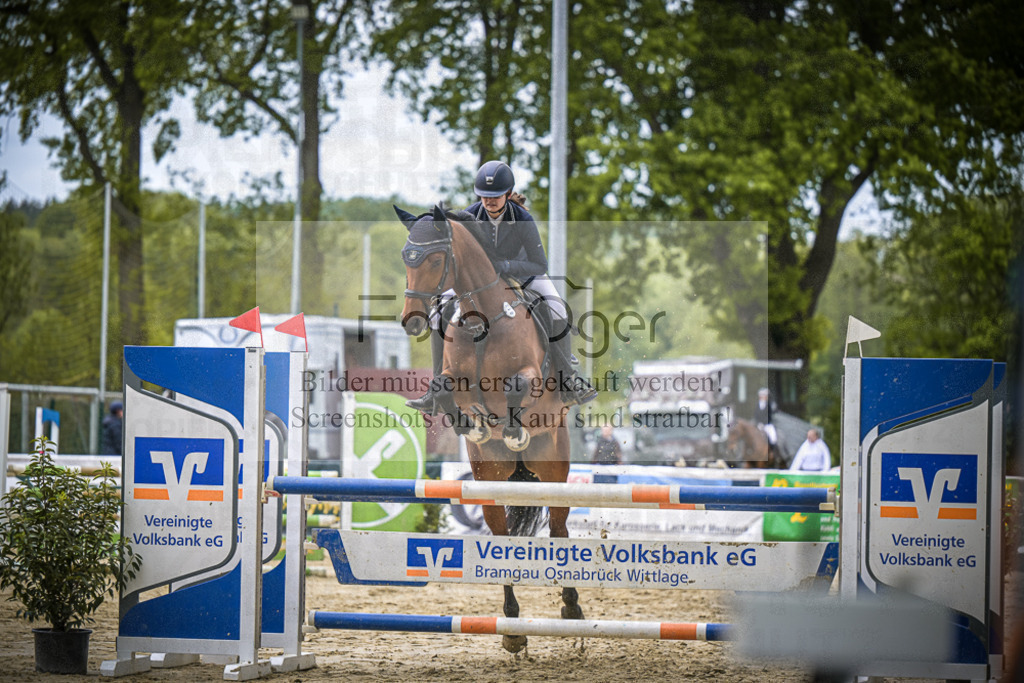 DOS_6232 | Entdecke hochwertige Reitturnierfotos von Foto Oger. Professionell, emotional und authentisch – jetzt Lieblingsmomente im Shop bestellen.Deutschlandweite Turnierfotografie. - Realisiert mit Pictrs.com
