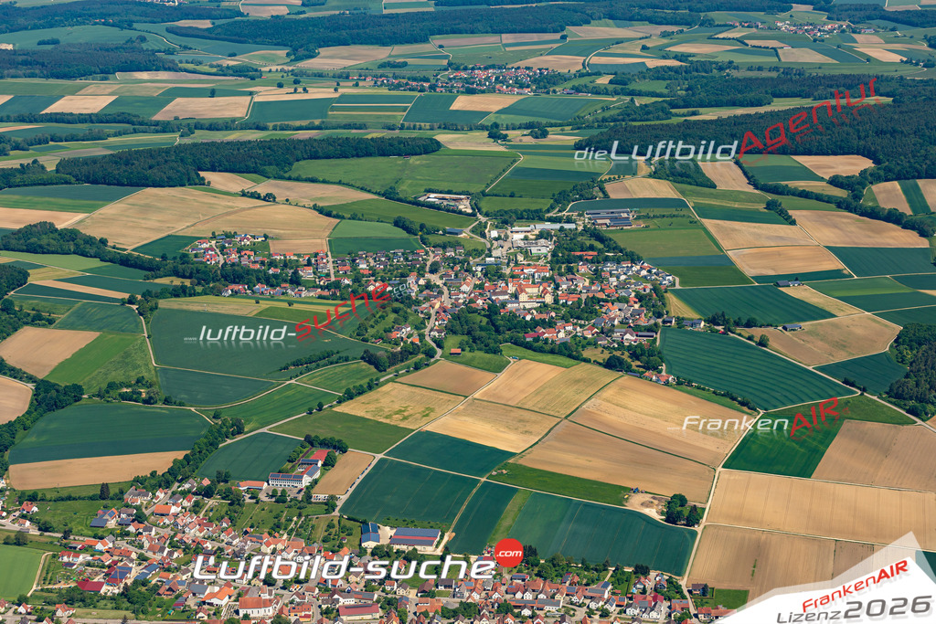 Die Luftaufnahme Schweinspoint - Marxheim wurde 2022 vom Flugzeug aus (keine Drohne) erstellt. Hohe Auflösung -für große Poster und Wandbilder geeignet - Garantiert!