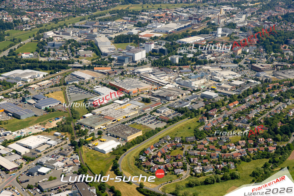 Das Luftbild zeigt : Melkendorfer Straße Kulmbach - Die Luftaufnahme wurde 2023 vom UL-Flugzeug aus erstellt ( keine Drohne ) - Hochauflösende Luftaufnahme - Für grossformatige Ausdrucke geeignet. Die Geschenkidee !Mit Lizenz und Bildrechte bestellbar