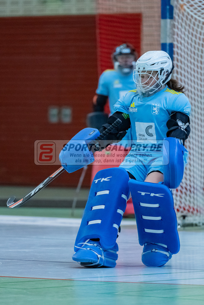 HK_20231217_107645 | 1. Bundesliga Damen Crefelder HC - Düsseldorfer HC  am 17.12.2023 Sporthalle Glockenspitz, Krefeld , Tizia Gross ( Düsseldorfer HC #12 )