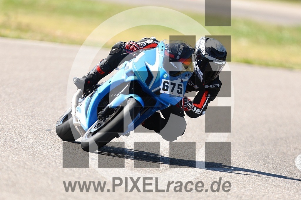 0675-20260423_00934 | Schöne Erinnerungen an spannende Momente - das festzuhalten ist unser Job. PIXELrace.de ist seit 2003 auf den Rennstrecken Europas unterwegs um die Action draußen beim Fahren und die wunderbare Stimmung imm Fahrerlager für euch einzufangen.