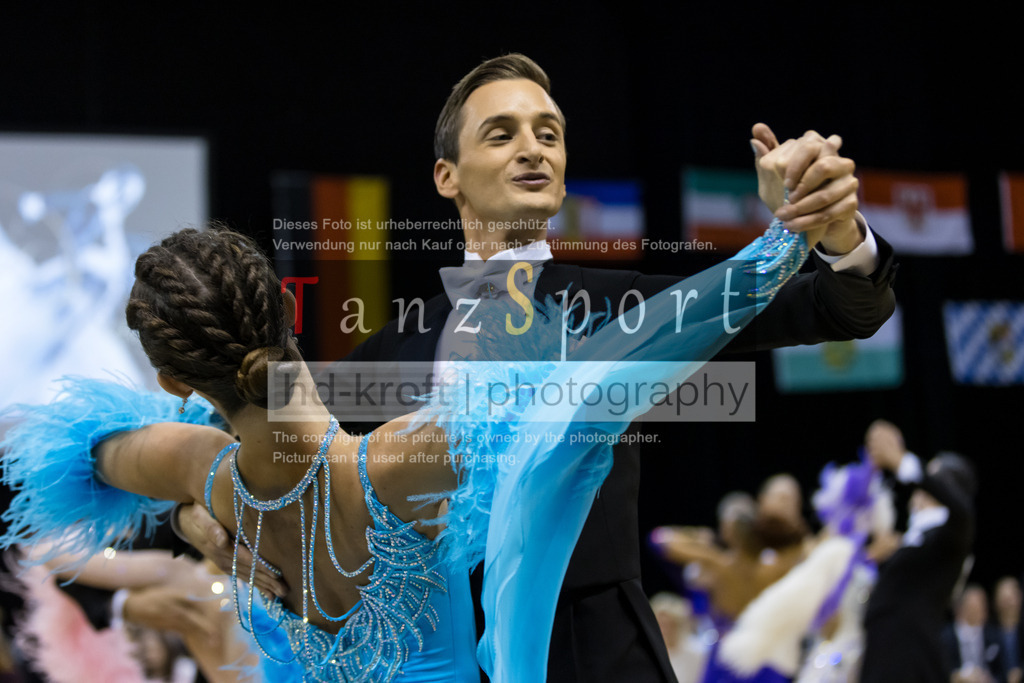 20241102_DC_HGR_Std_08666 | Tanzsportbilder, Standardtanz, Lateintanz, WDSF, DTV, LTVB, dancecomp, goc, hessen tanzt, blaues band der spree, walzer, tango, wiener walzer, slowfox, quickstepp, samba, rumba, cha-cha-cha, paso doble. jive, hd-kroft photography, turniertanzsport