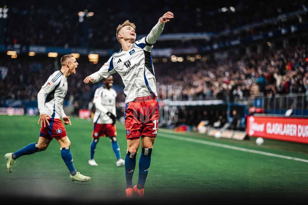 Fußball | Männer | Saison 2024/2025 | 2. Fußball-Bundesliga | 17. Spieltag | Hamburger SV vs. SpVgg Greuther Fürth | 21.12.2024 | Torjubel Adam Karabec (#17, HSV)