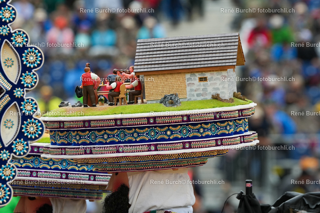 153 | René Burch leidenschaftlicher Fotograf aus Kerns in Obwalden.  Hier finden sie Sport, Landschaft und Natur Fotografie.
 - Realisiert mit Pictrs.com