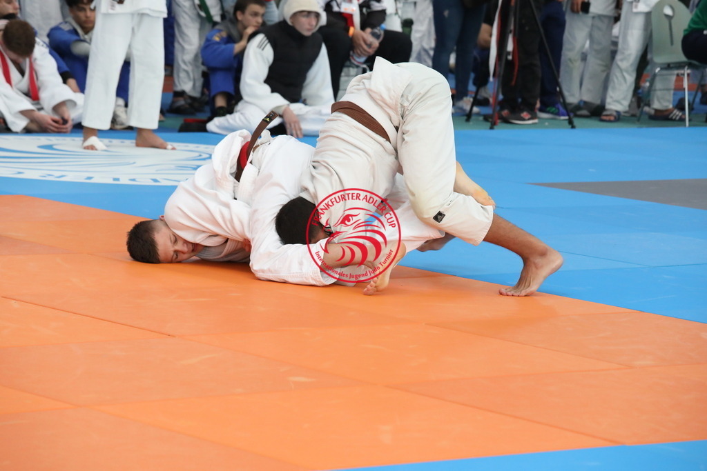 1J7A2153 | Fotos vom Adler Cup - Pictures from Adler Cup

Hier findet Ihr alle Eindrücke und großen Momente der Adler Cup Wochenenden. Here you will find all impressions and great moments of the Adler Cup weekends. - Realisiert mit Pictrs.com