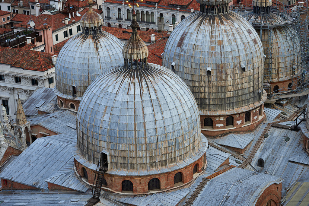Saint Mark's Basilica von oben | Venedig, Austria - December 05, 2016: Saint Mark's Basilica von oben. - Realisiert mit Pictrs.com