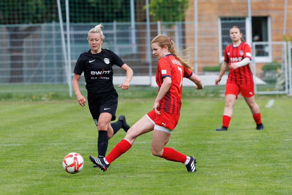 20260517-SGMHS-FCH_067 | SGM Hohenmemmingen/Sontheim vs. 1.FC Heidenheim 1846 II, Fußball, Frauen, Bezirksliga Meisterrunde, 2025/2026, 4. Spieltag, 17.05.2026 in Sontheim, Rasenplatz 1(Foto: Michael Bulling) - Realisiert mit Pictrs.com