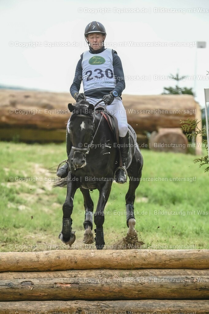 20230513_CCI2_Section2_Gelände_0484 | equistock