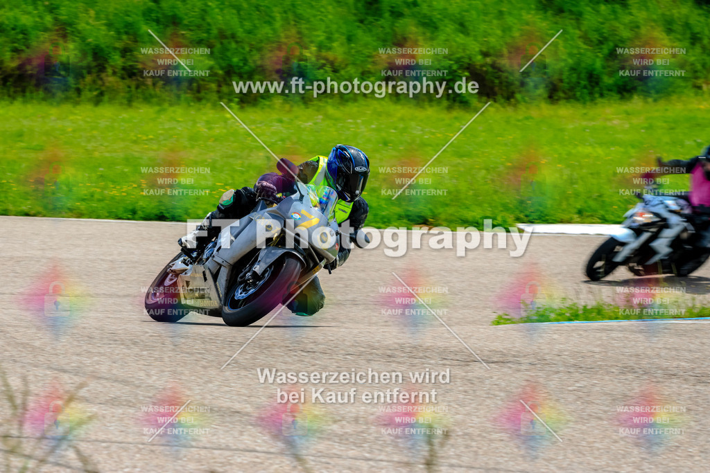 MotoTeam-9911 | Hier findet Ihr Bilder von Touristenfahrten auf der Nürburgring Nordschleife oder von anderen Veranstaltungen die ich besucht habe. Viel Spass beim Durch Schauen 