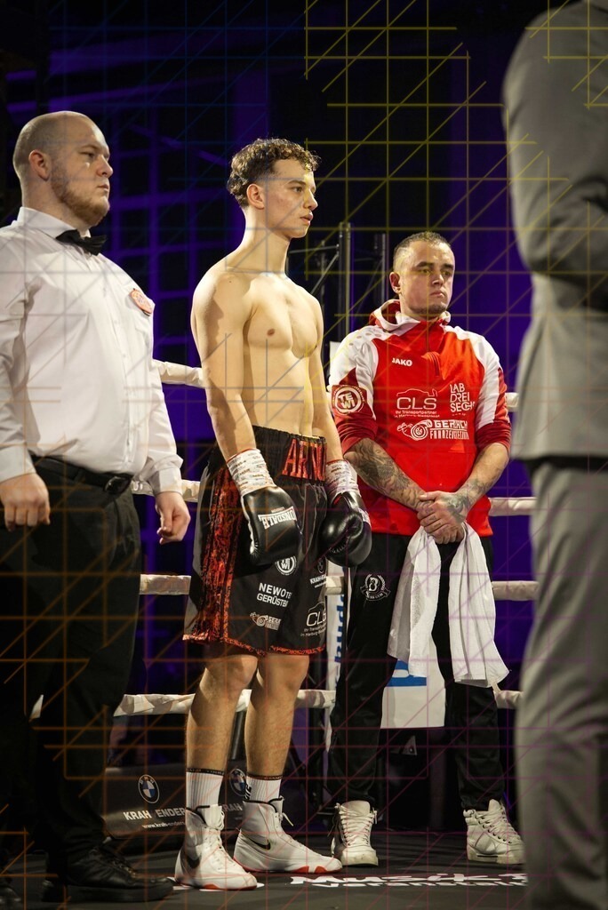 Domenik Arnold erster WM KAmpf 02 2026 tomafocus TB00103 | professionelle Sport- und Eventfotografie von Tomafocus – dynamische Bilder, emotionale Momente und hochwertige Aufnahmen für jeden Anlass. - Realisiert mit Pictrs.com
