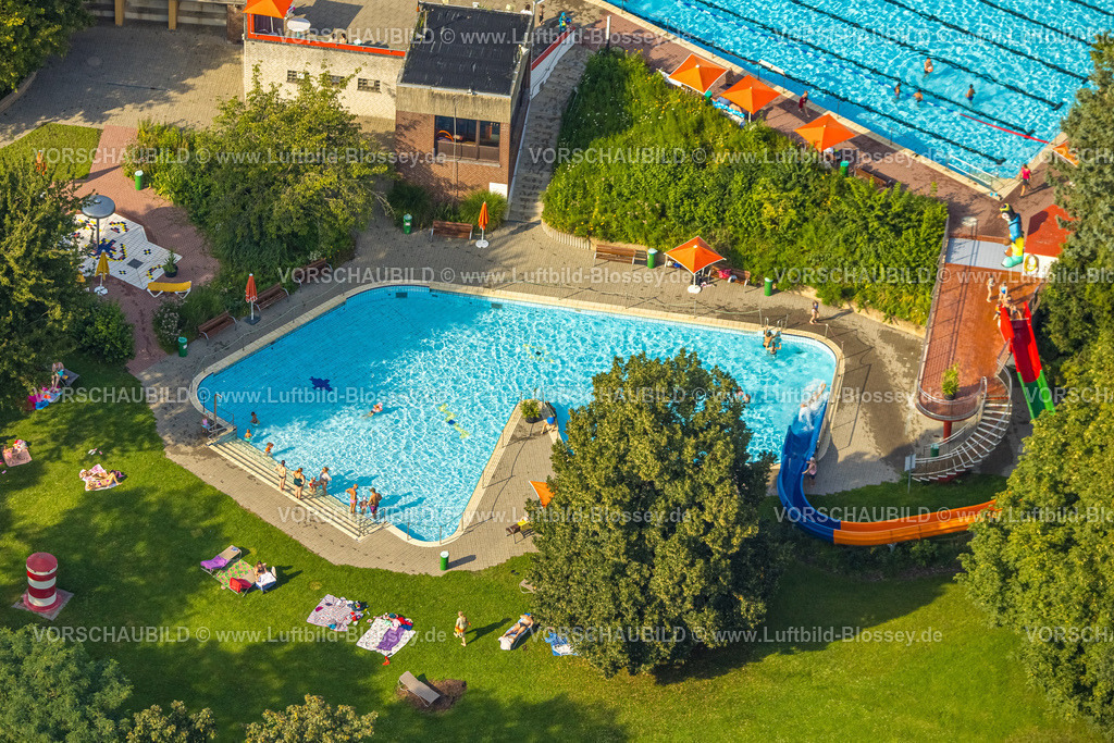 Beckum230804621 | Luftbild, Freibad und Badegäste, Beckum, Münsterland, Nordrhein-Westfalen, Deutschland